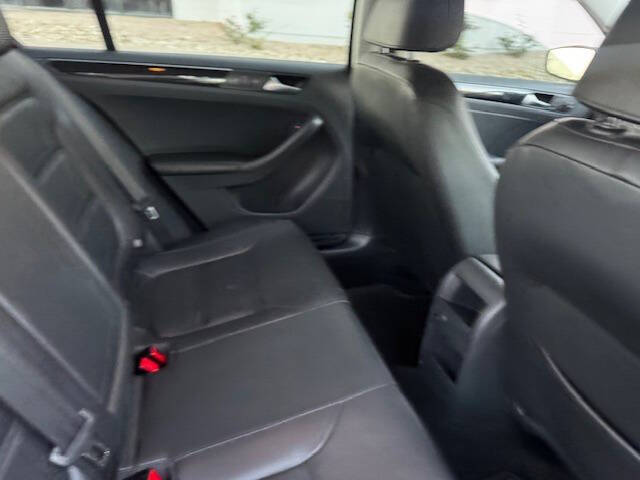 2017 Volkswagen Jetta 1.8T SEL