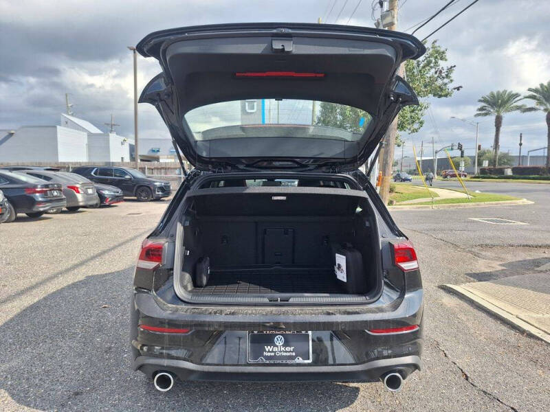 2026 Volkswagen Golf GTI SE