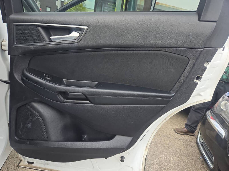 2019 Ford Edge SE