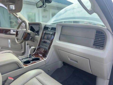2011 Lincoln Navigator