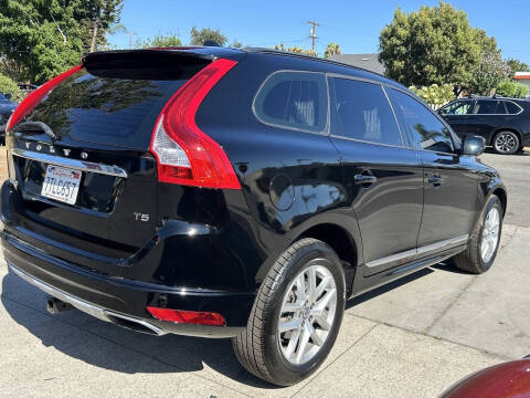 2017 Volvo XC60 T5 Dynamic