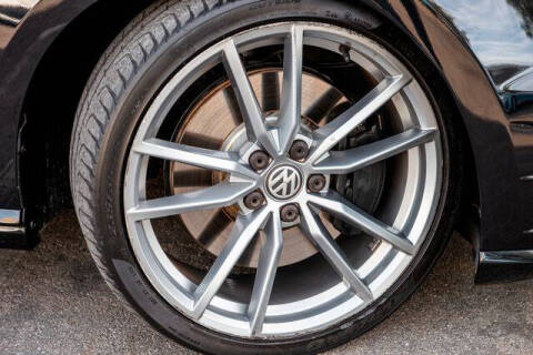 2017 Volkswagen Golf R 4Motion