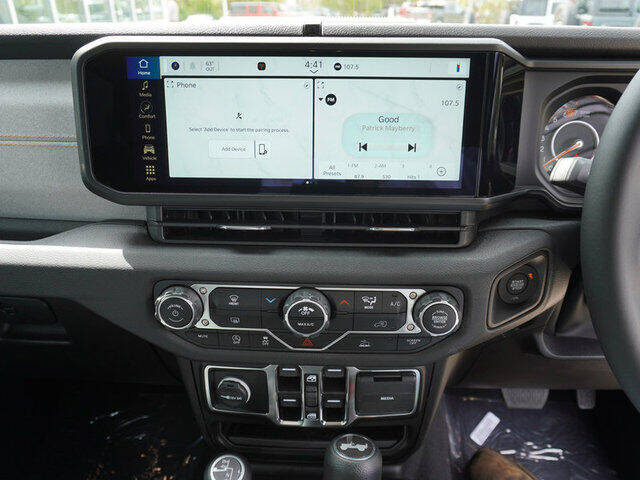 2024 Jeep Wrangler Sport RHD