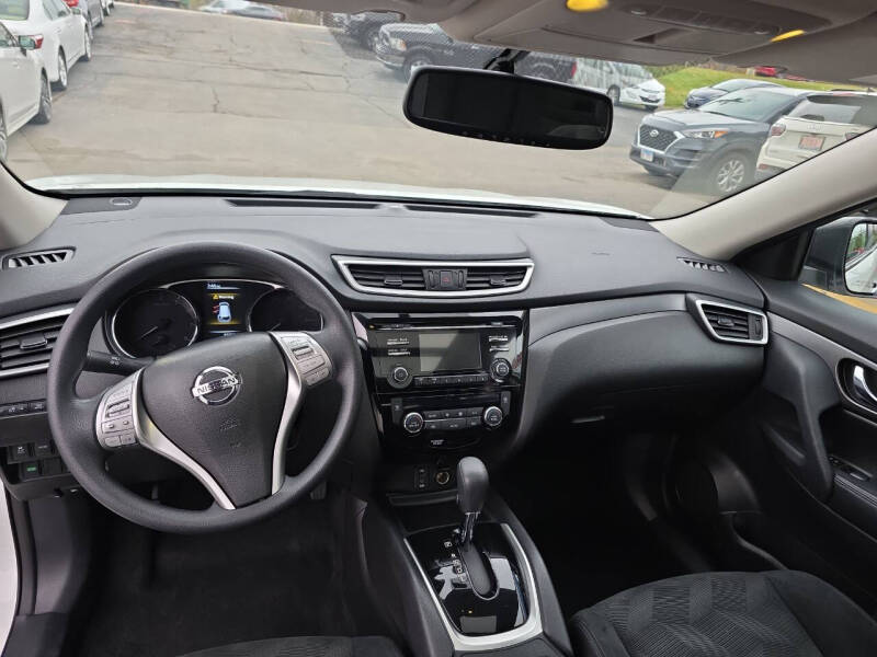 2015 Nissan Rogue SV