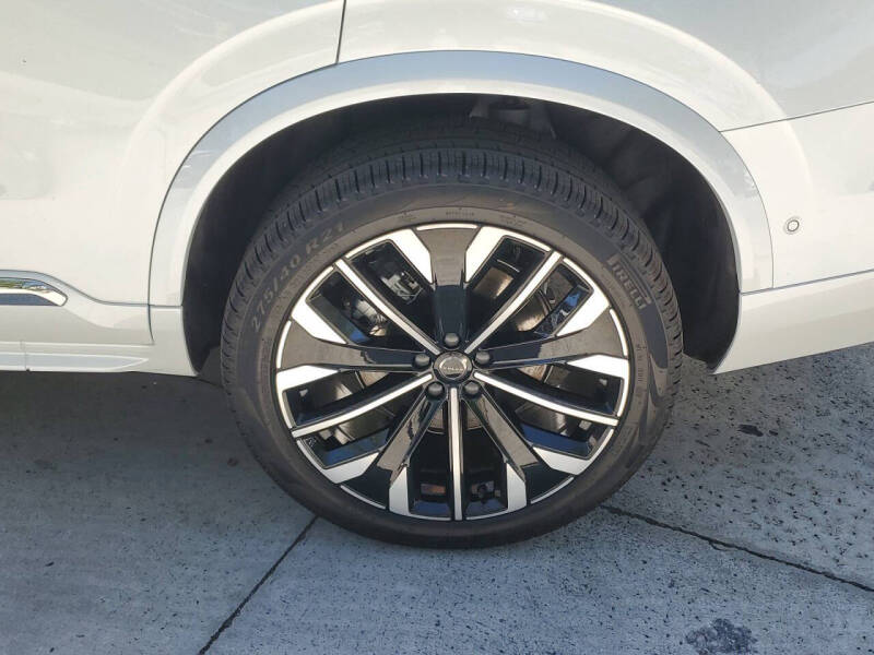 2025 Volvo XC90 T8 Ultra Bright Theme 7P