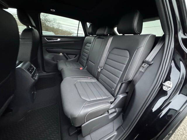 2026 Volkswagen Atlas Cross Sport SEL R-Line Black 4Motion