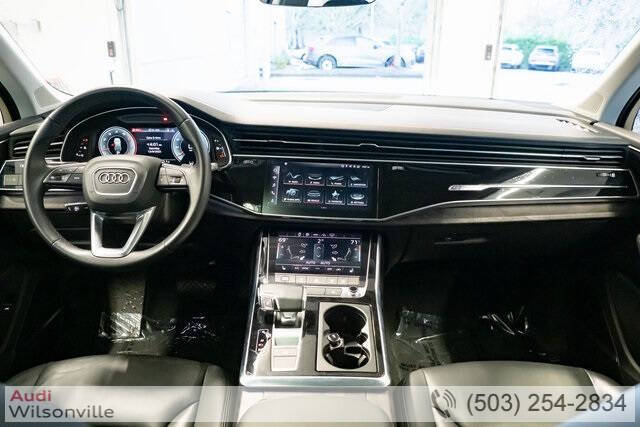 2023 Audi Q7 quattro Premium Plus 55 TFSI