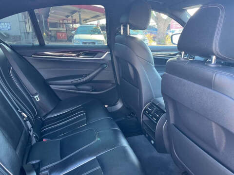 2019 BMW 5 Series 530i