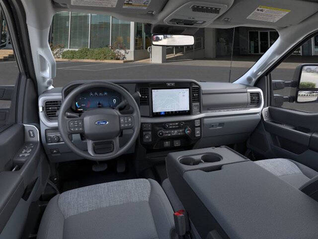 2026 Ford F-350 Super Duty XLT