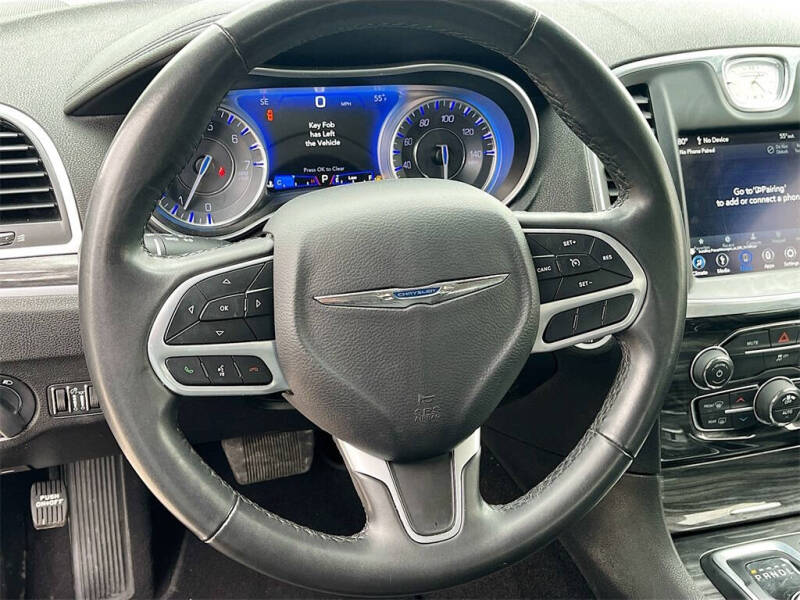 2021 Chrysler 300 Touring