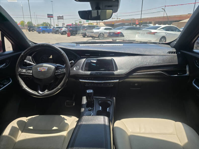 2019 Cadillac XT4 Sport