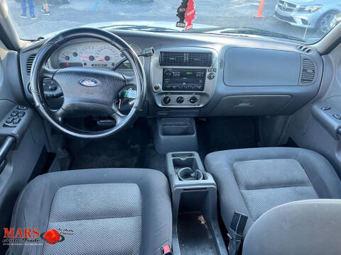 2005 Ford Explorer Sport Trac XLT