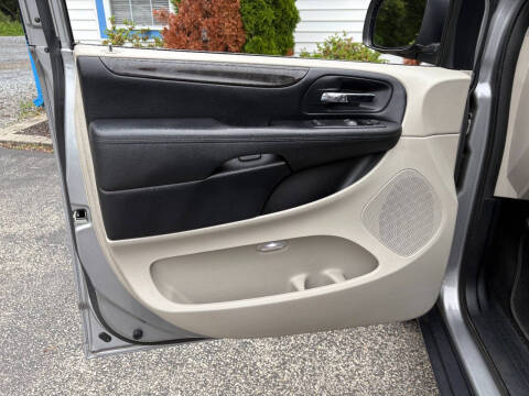 2016 Dodge Grand Caravan American Value Package