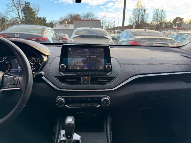 2020 Nissan Altima 2.5 SR