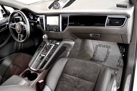 2016 Porsche Macan S