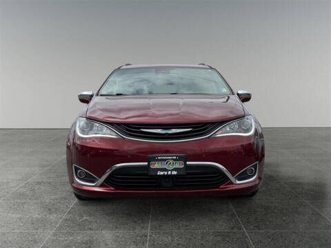 2018 Chrysler Pacifica Hybrid Limited