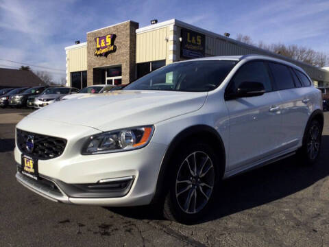 2015 Volvo V60 Cross Country T5