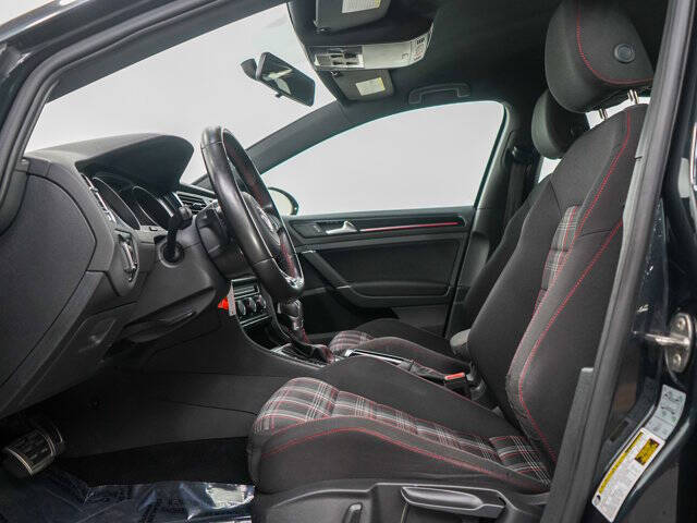 2017 Volkswagen Golf GTI S