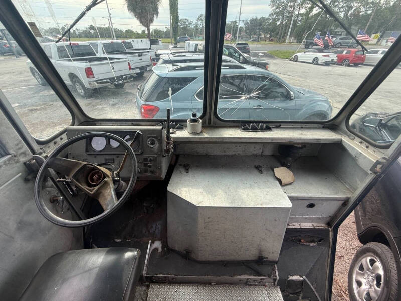 1984 Chevrolet P30 Forward Control Chassis