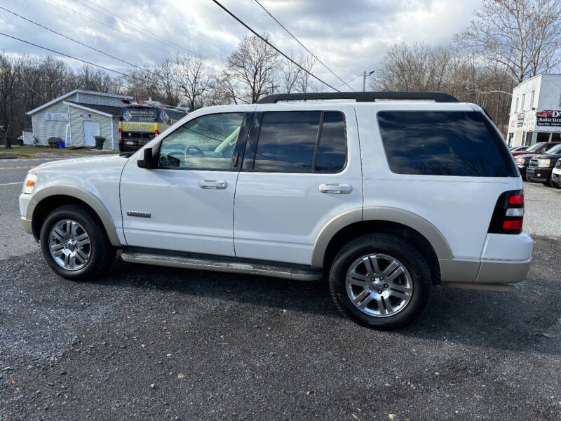 2008 Ford Explorer Eddie Bauer photo 19