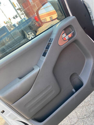 2016 Nissan Frontier SV