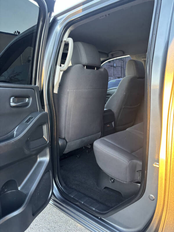 2022 Nissan Frontier S