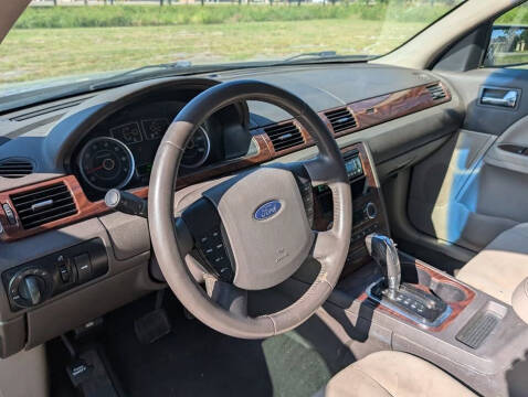2009 Ford Taurus SEL