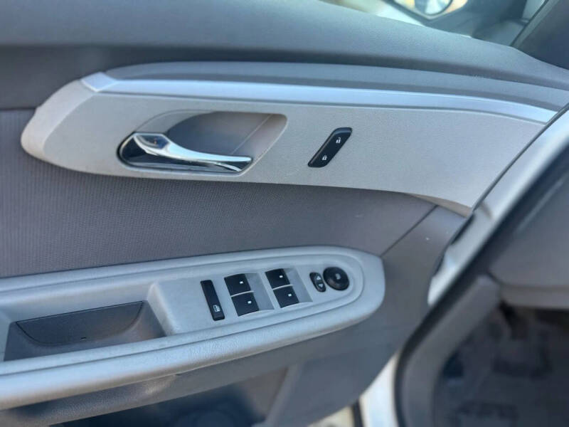 2012 Chevrolet Traverse LS