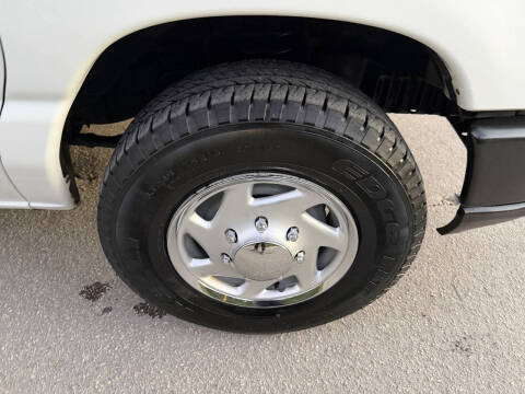 2009 Ford E-Series E-250