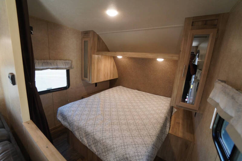 2018 Forest River Catalina  SBX