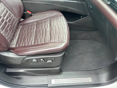 2023 Cadillac Escalade-V ESV