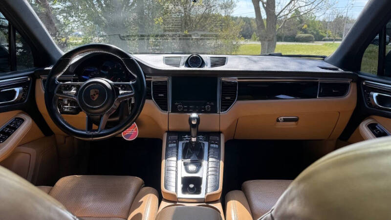 2018 Porsche Macan