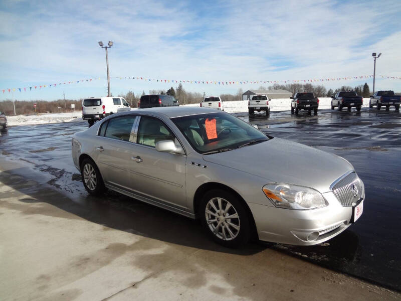 2011 Buick Lucerne CXL photo 3