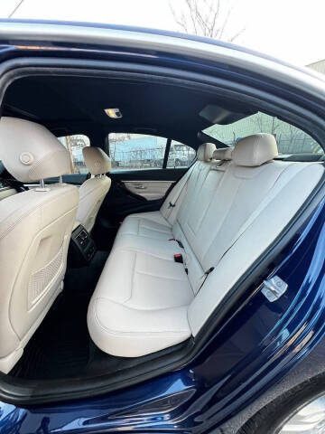 2017 BMW 3 Series 330i xDrive