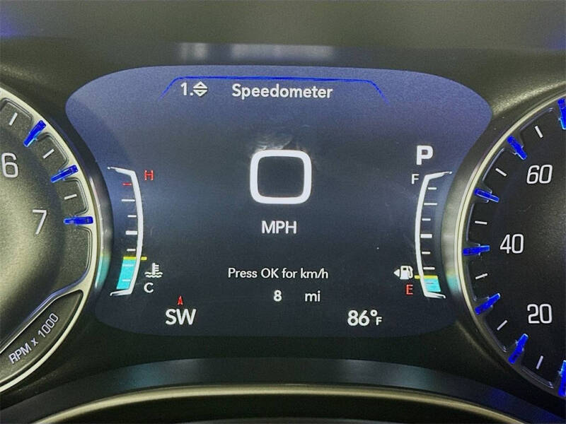 2025 Chrysler Pacifica Select