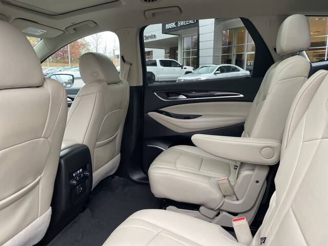 2020 Buick Enclave Essence