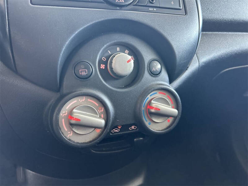 2012 Nissan Versa 1.6 S