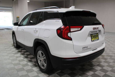 2022 GMC Terrain SLE