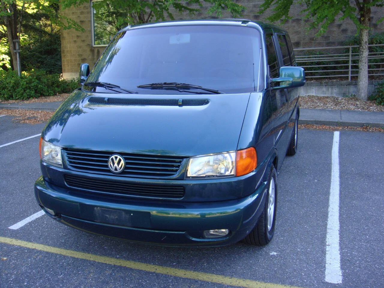 Green 2003 Volkswagen EuroVan MV MV 3dr Mini-Van 2