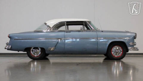 1954 Ford Crestline