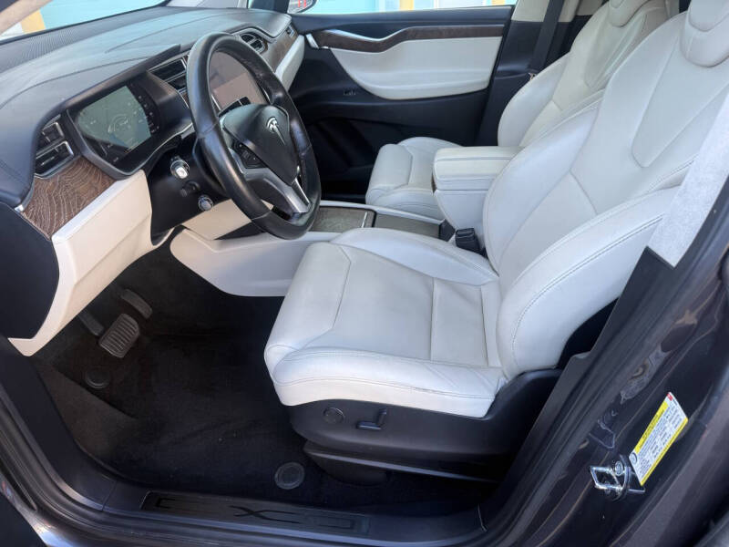 2017 Tesla Model X 75D