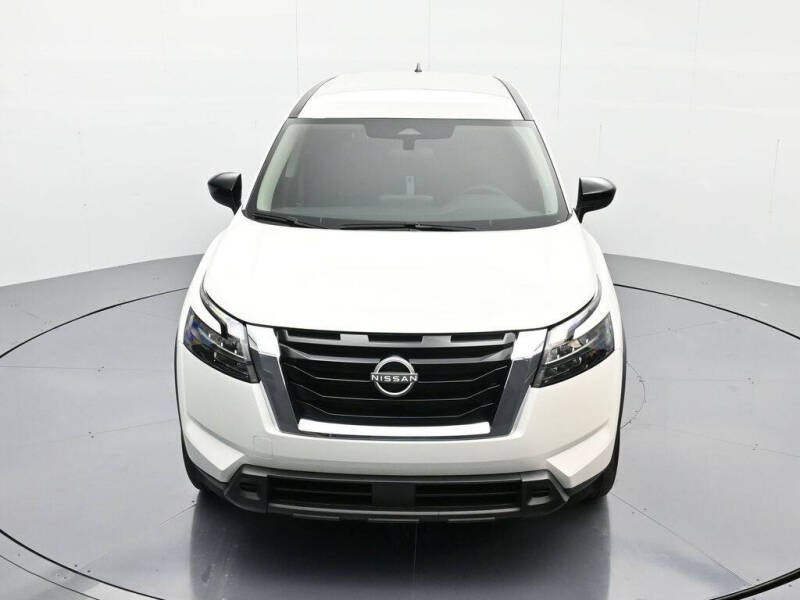 2025 Nissan Pathfinder S