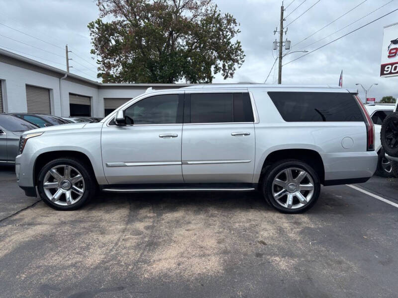 2019 Cadillac Escalade ESV Luxury