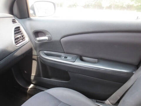 2013 Chrysler 200 LX