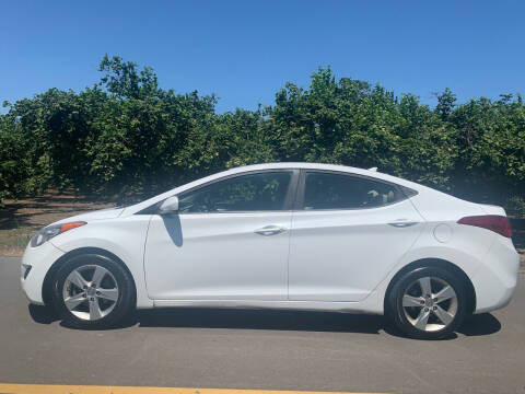 2013 Hyundai Elantra for sale at M AND S CAR SALES LLC in Independence OR