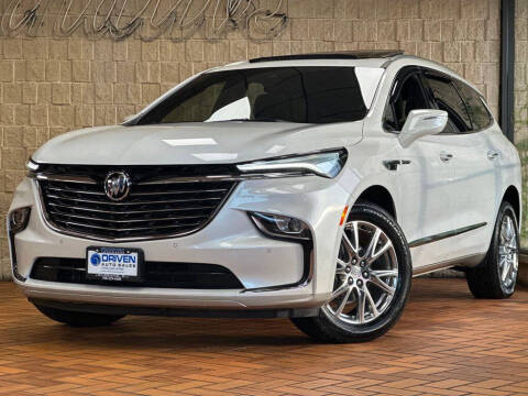 2022 Buick Enclave Essence