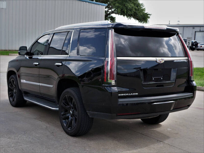 2020 Cadillac Escalade Premium Luxury