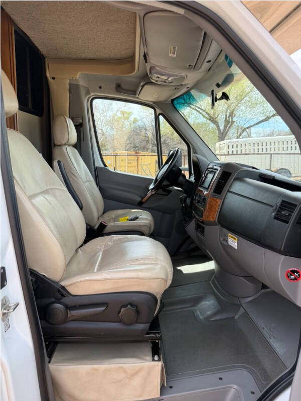 2018 Thor Motor Coach Quantum KM24