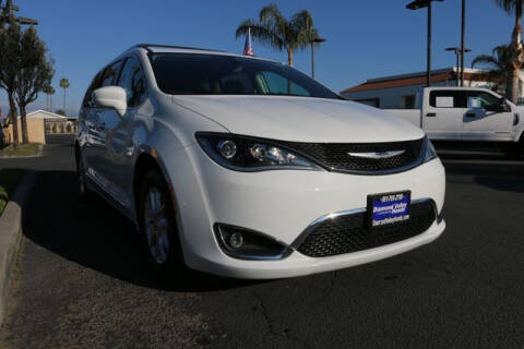 2020 Chrysler Pacifica for sale at DIAMOND VALLEY HONDA in Hemet CA