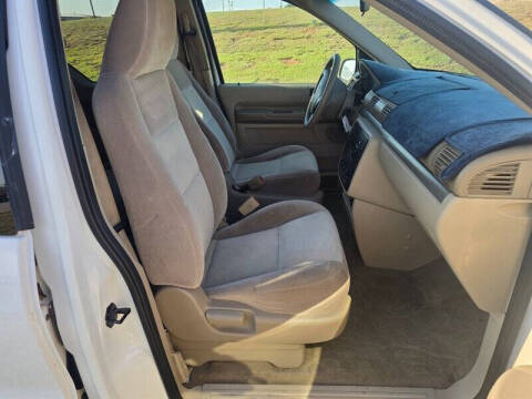 2005 Ford Freestar SES